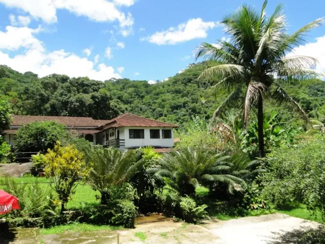 EXCELENTE OPORTUNIDADE DE INVESTIMENTO OU MORADIA EM GUAPIMIRIM.