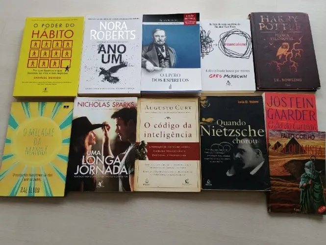 Livros variados para Desapego