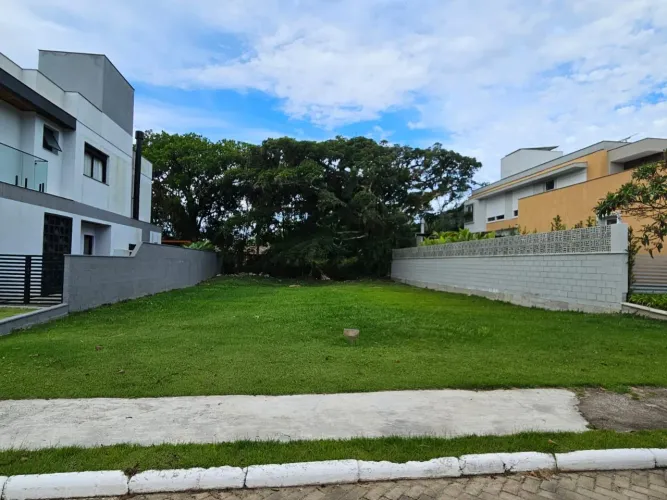 Terreno com 457 m2 no bairro Ribeirão da Ilha em Florianópolis - SC