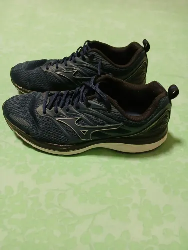 Tenis mizzuno 41