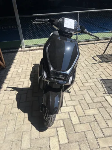Scooter Elétrica AG10