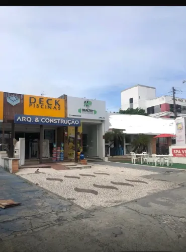 LOJAO FRENTE RUA LAURO DE FREITAS