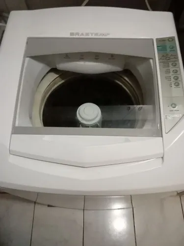 Máquina de lavar Brastemp 8kg, bom estado, só trocar batedor. R$ 430.