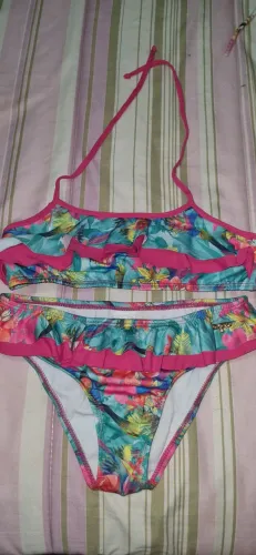 Biquíni tam 10 anos