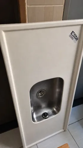 Pia em excelente estado **( veja a descrição)