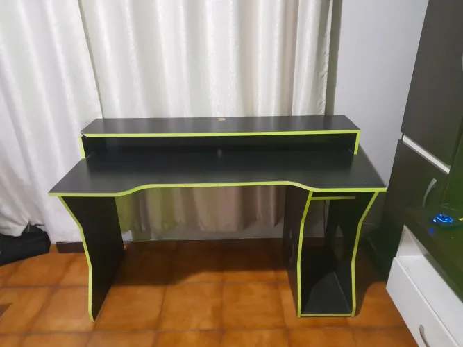 Estante para computador