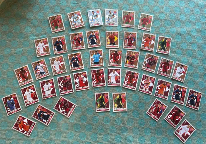 LOTE DE 44 LEGENDS 2022?