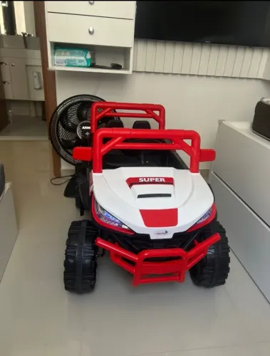 Carro Elétrico Infantil Jipe 12V suporta 50 Kg
