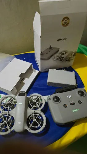 Vendo drone dji neo novo completo