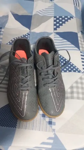 Chuteira Futsal Umbro Chrome Unissex - número 37