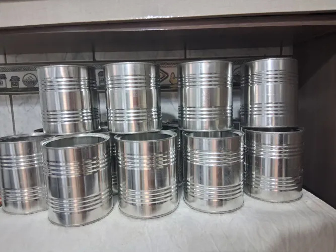 Latas para fazer lembrancinhas