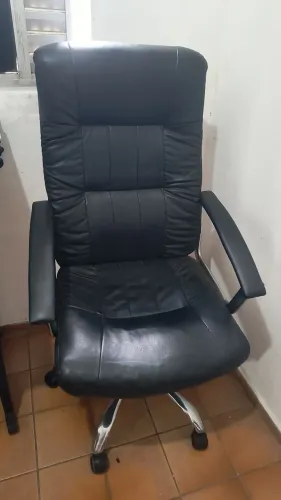 Vendo cadeira de escritório