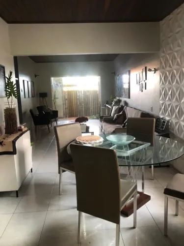 Casa a venda