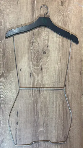 Cabides para loja