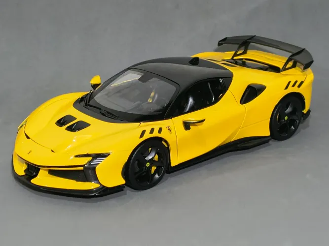 Miniatura Ferrari SF90 XX Stradale 1:18 Bburago Amarelo