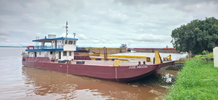 Ferry, balsa, chata