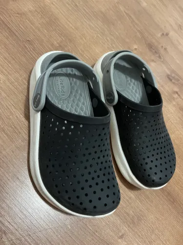Crocs infantil unissex C11