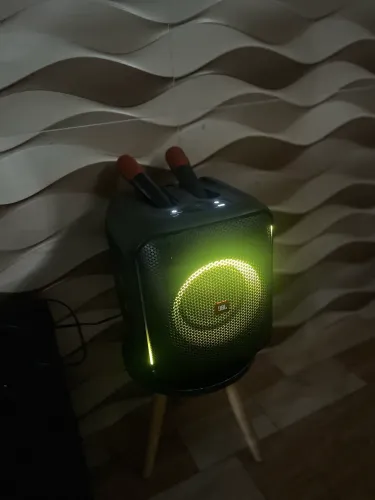 Caixa JBL Party Box Encore 