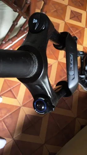 Suspensão Rockshox Judy