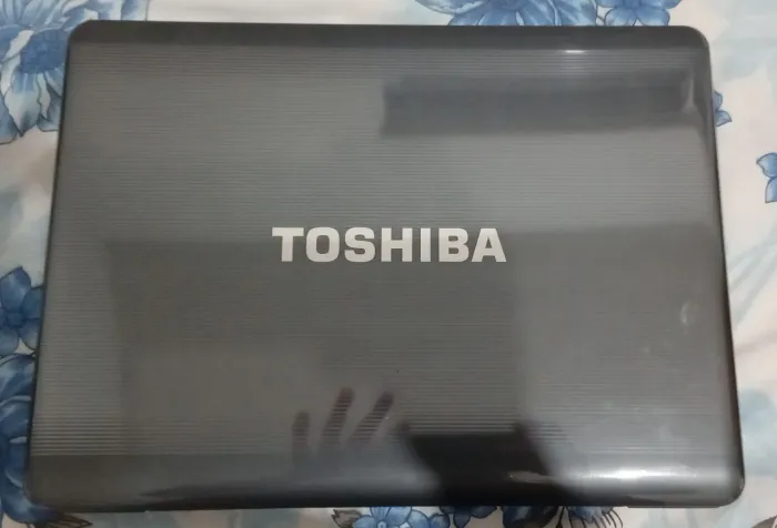 Notebook Toshiba satélite leia a descrição