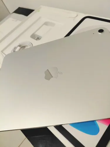 Ipad 11 A16 impecável 10 meses de garantia Apple + capa e caneta