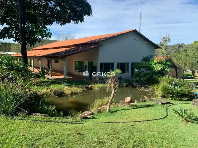 FAZENDA EM JARAGUÁ