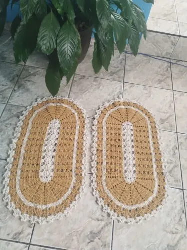 Tapetes de Crochê Artesanais - Feitos à Mão com Muito Capricho<br><br>Descrição: