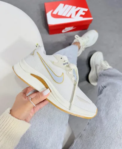 Tênis feminino novo 