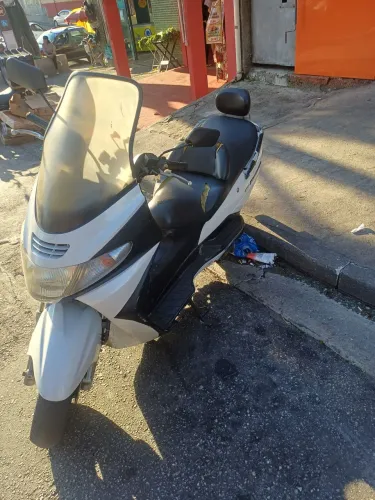 Burgman 400 2002 motor travado