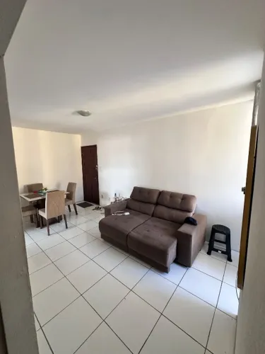 Quarto mobiliado para mulheres em condomínio com portaria 24h - pronto para morar!