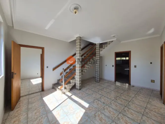 Casa de 4 quartos para aluguel com 3 suítes no bairro União em Belo Horizonte MG