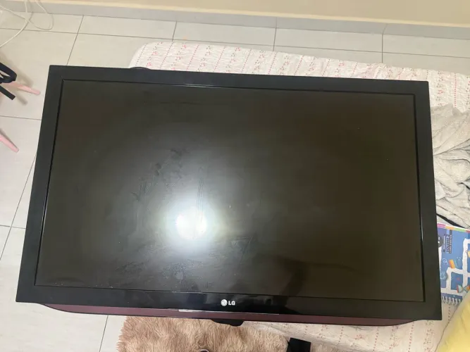 TV 47 LG
