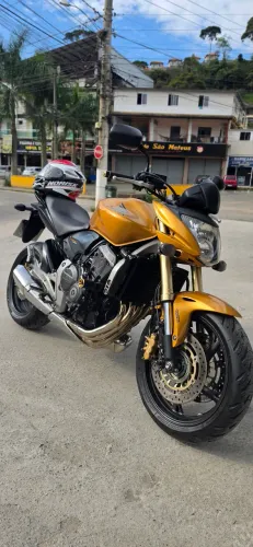 HORNET 600F IMPECÁVEL