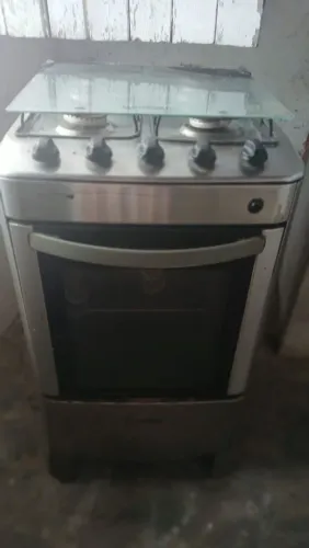Vendo fogão 4 bocas e sofá