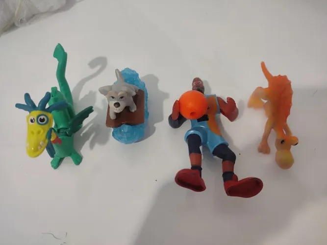 Brinquedos miniatura McDonald's 