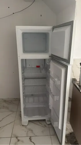 Geladeira Eletrolux VALOR PRA LEVAR HOJE