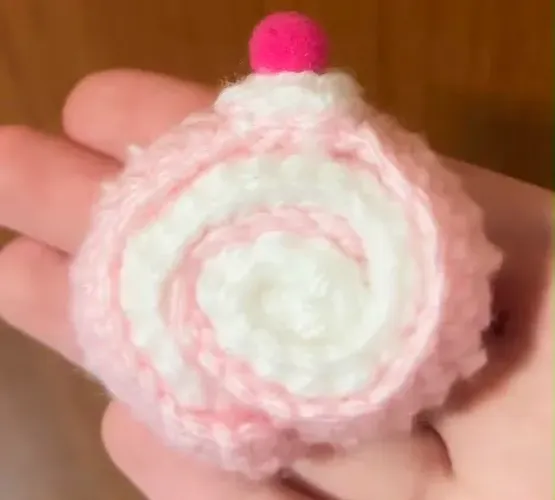 bolinho de crochê roll cake