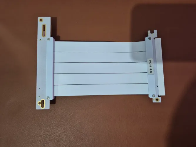 Cabo riser PCIE 4.0x16 15cm 90°
