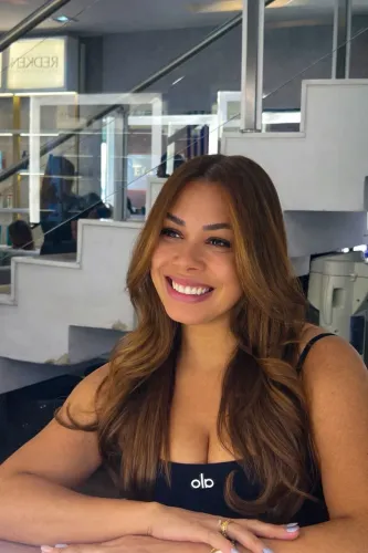 Cabelo Brasileiro iluminado
