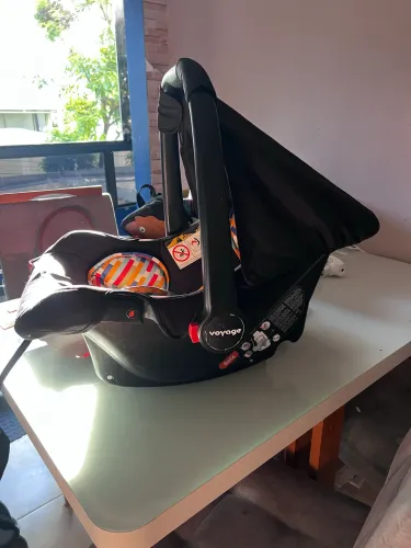 Carrinho bebê , bebê conforto ,cadeira alimentação 