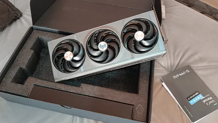 RX 9070 XT SAPPHIRE NITRO+