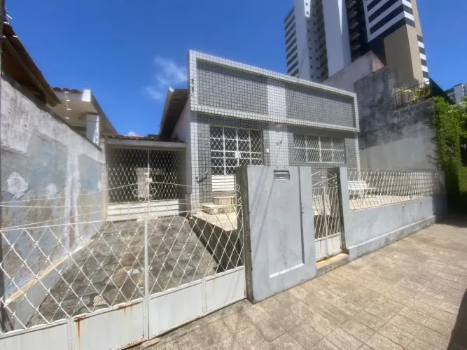 Casa para Venda em Maceió, Farol, 3 dormitórios, 2 banheiros, 1 vaga