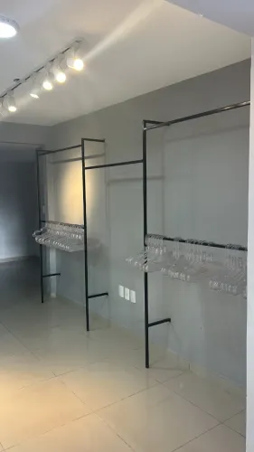 Araras de metalon