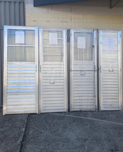 PORTAS DE ALUMÍNIO 2.10X 60CM 70CM 80CM - PROMOÇÃO MALUCA