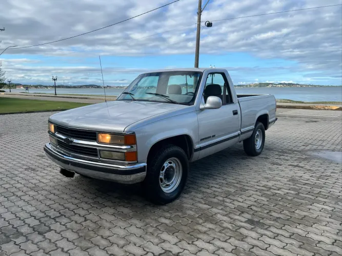 Chevrolet Silverado DLX 4.1 1998