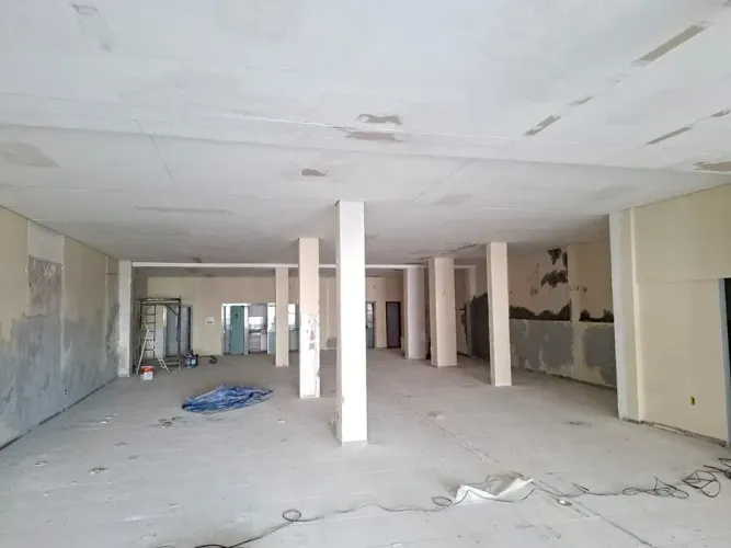 Lojão na Av. José Faria da Rocha, Eldorado