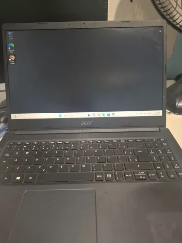Vendo um notebook