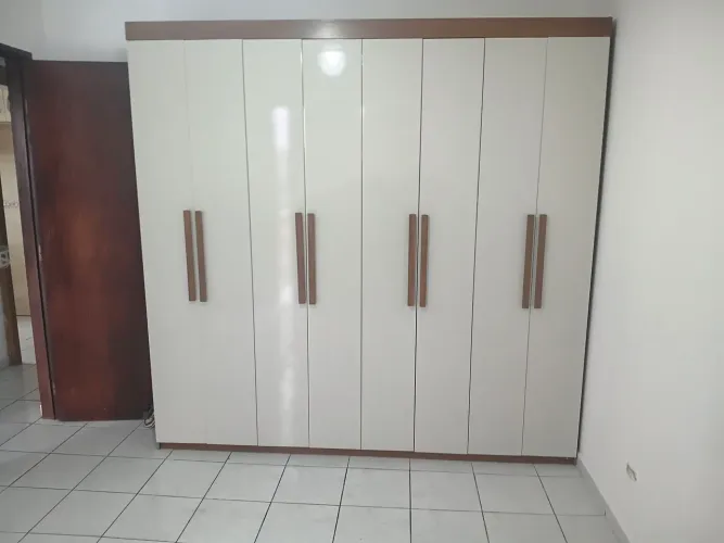 GUARDA ROUPA
