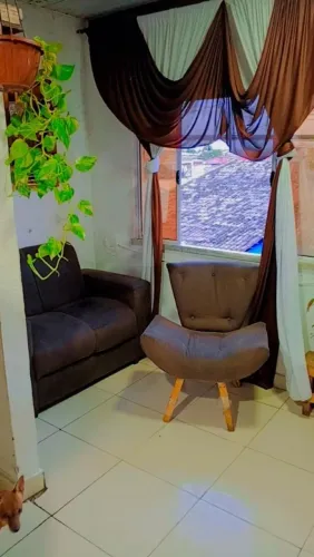 Casa duplex no alto. Prá alugar R$ 500 reais.
