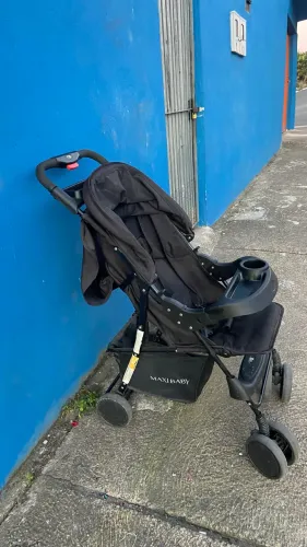Vendo carrinho de bebê